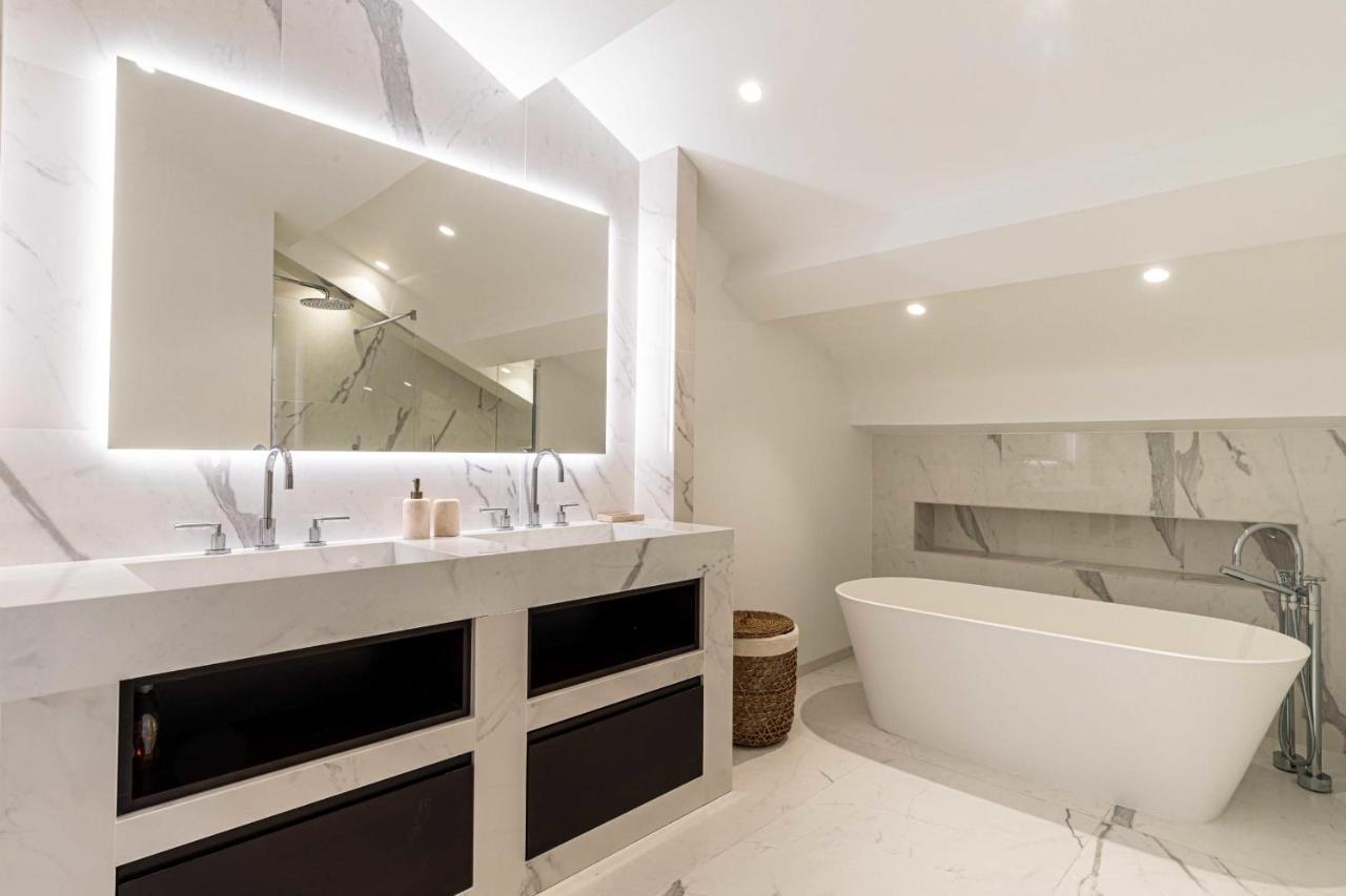 Sumptuous Renovated Penthouse - Gray D'albion-croi