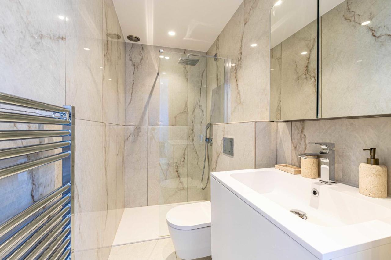 Sumptuous Renovated Penthouse - Gray D'albion-croi